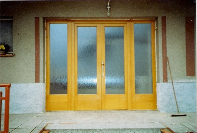 08